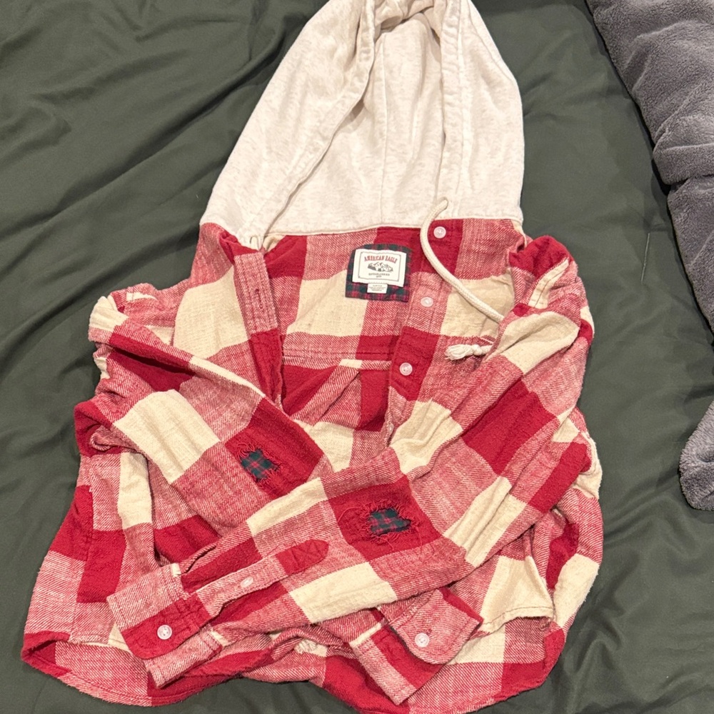 American Eagle Outfitters Red and Cream Checkered Shirt
